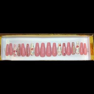 Custome press on nails